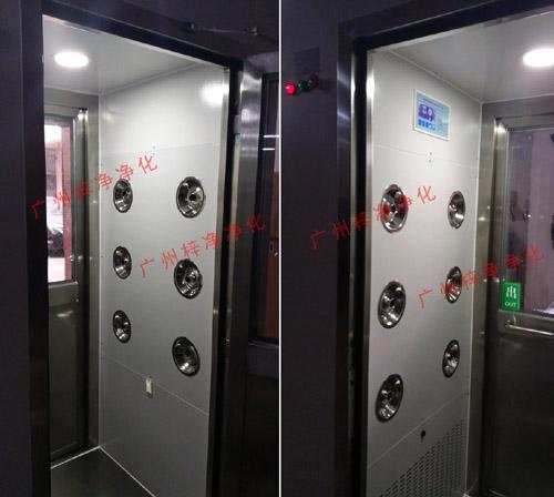 單人雙吹風淋室安裝后工作區(qū)照片 單人雙吹風淋室安裝后工作區(qū)照片